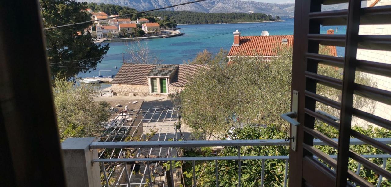 Big House For 14 People In Centre Of Lumbarda Apartment Exterior photo
